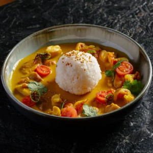 Малазийский карри с курицей и креветкой