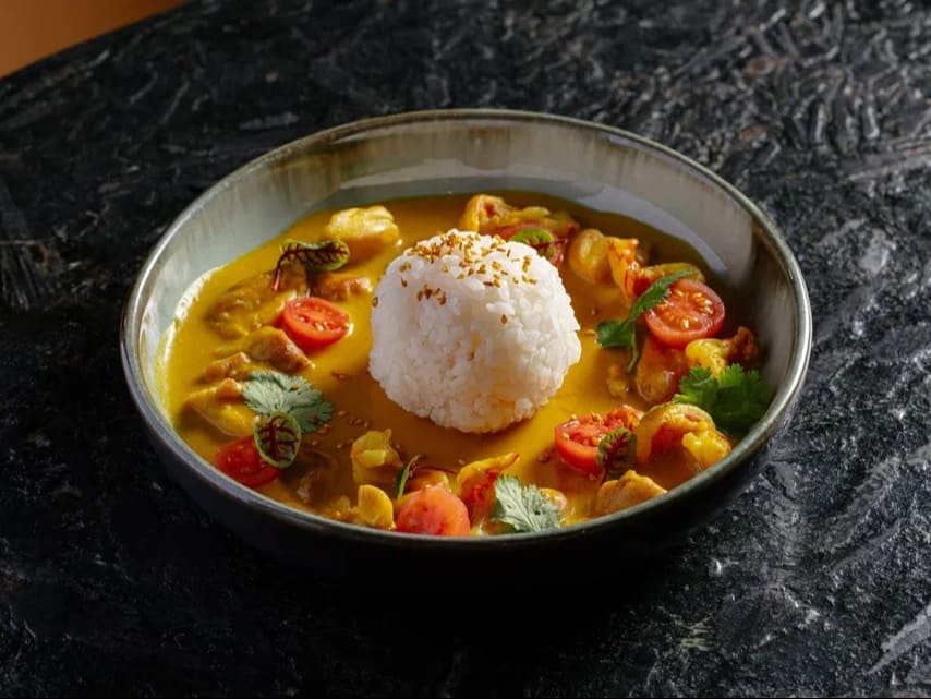 Малазийский карри с курицей и креветкой
