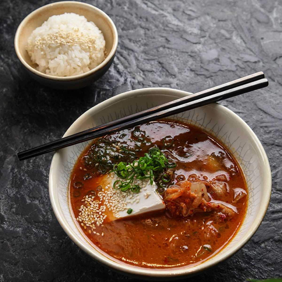 Суп Кимчи с говядиной,рис